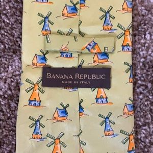Banana Republic designer silk tie